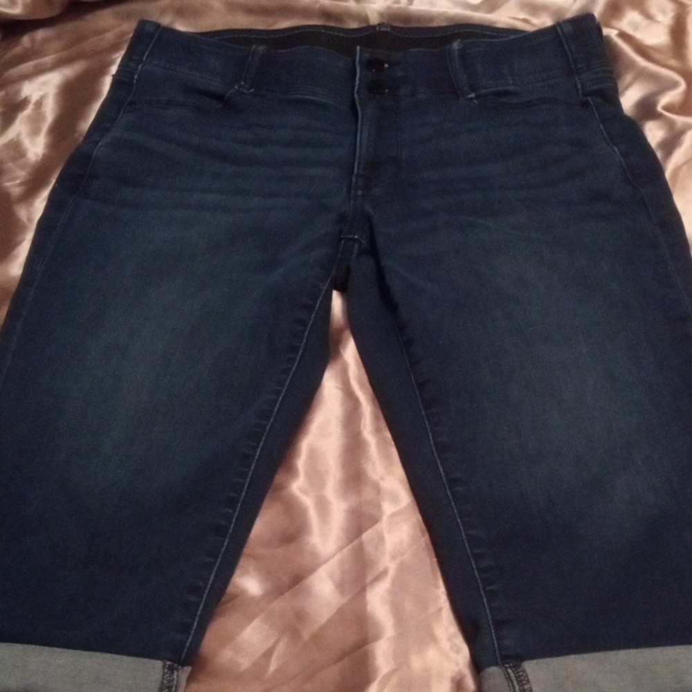 APT.9 Blue Capri Jeans